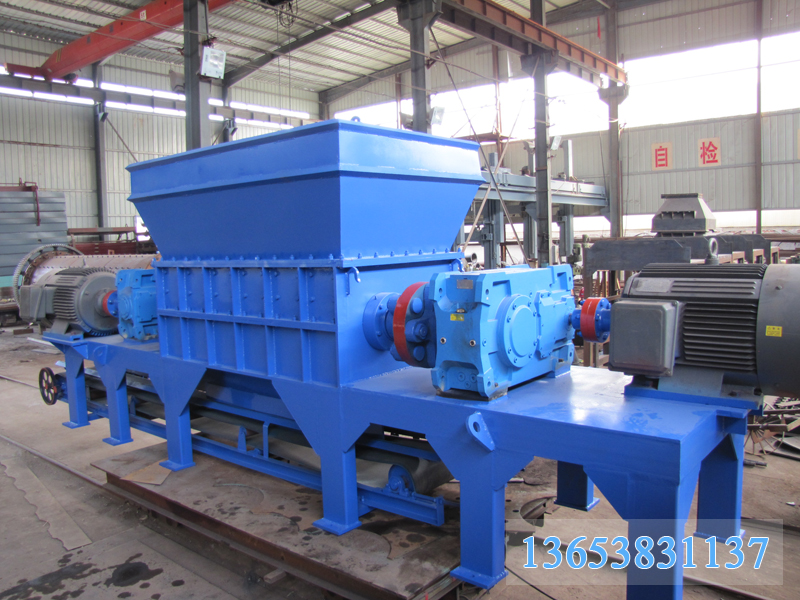 130.金屬撕碎機(jī)